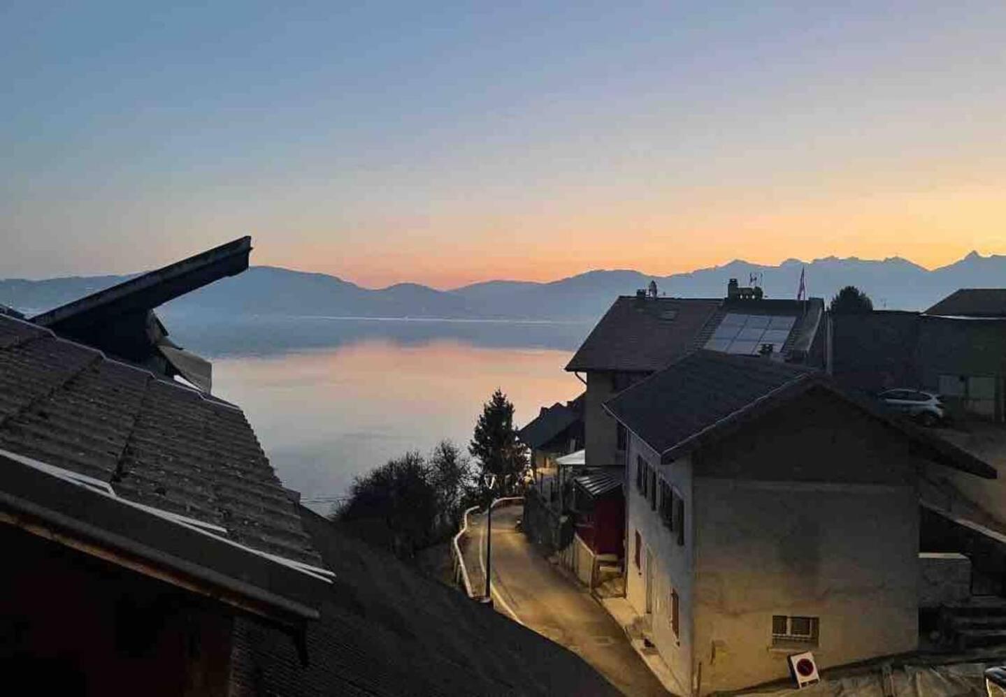 Chez Malou & Hugo Vue Lac Proche Suisse & Stations ! Saint-Gingolph Buitenkant foto